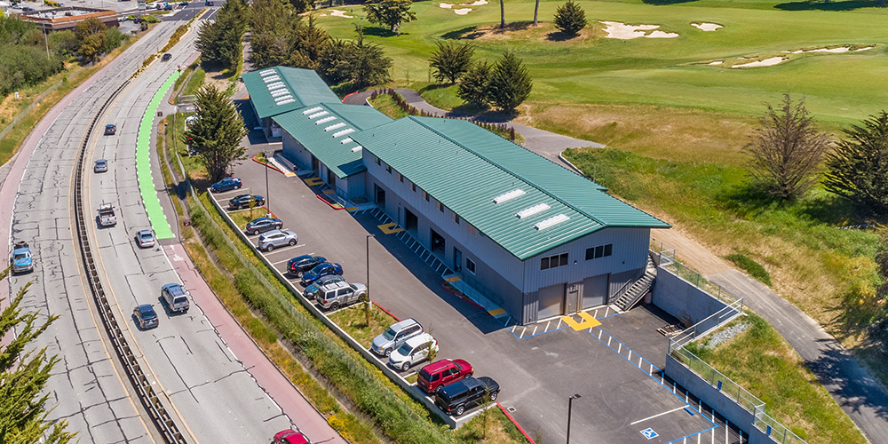 Pre-engineered steel building golf club