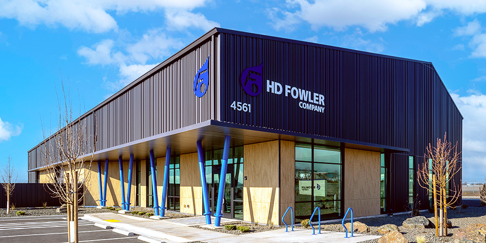 Commercial retail metal building