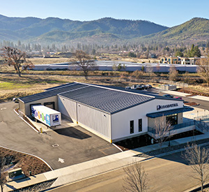 Warehousing and retail building