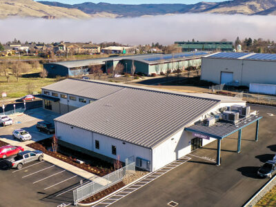 Retail and warehouse metal building