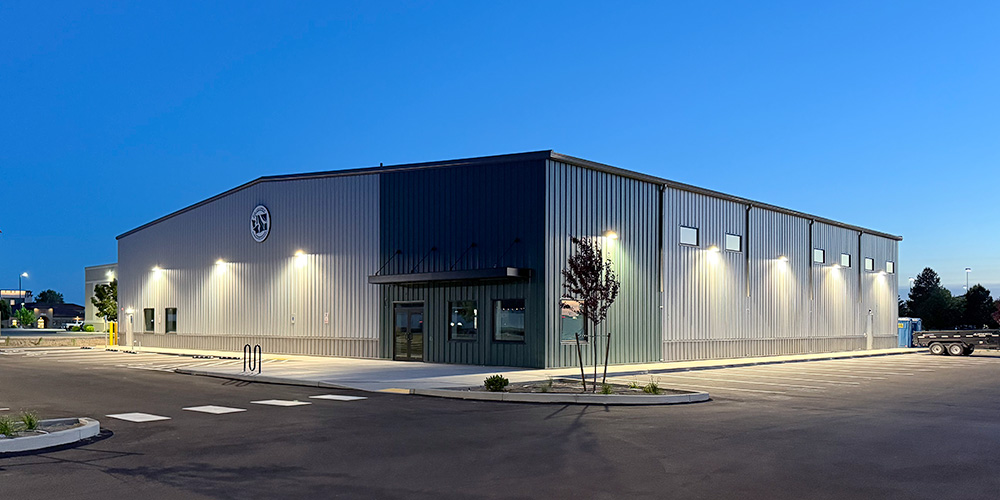 Athletic and recreational steel building