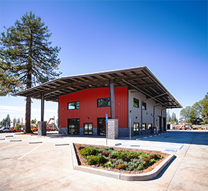 Commercial building for equipment rentals