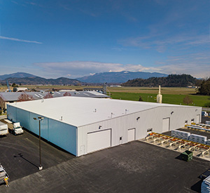 Warehouse and manufacturing metal building